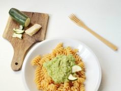 Pasta di ceci nichel safe al pesto di zucchine